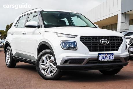 White 2025 Hyundai Venue Wagon