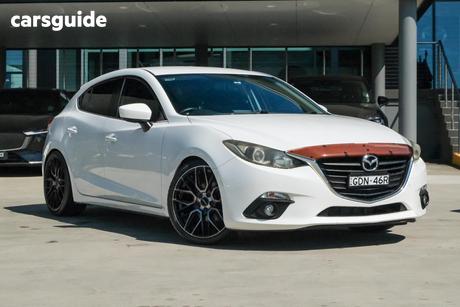 White 2014 Mazda 3 Hatchback Sp25