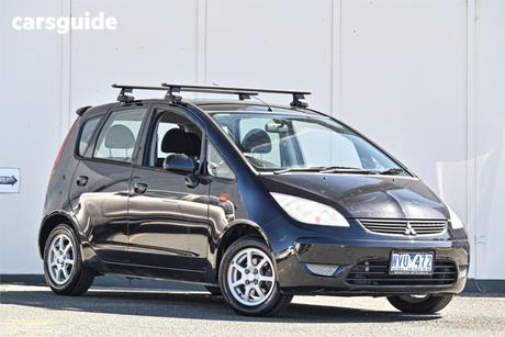 Black 2008 Mitsubishi Colt Hatchback Es