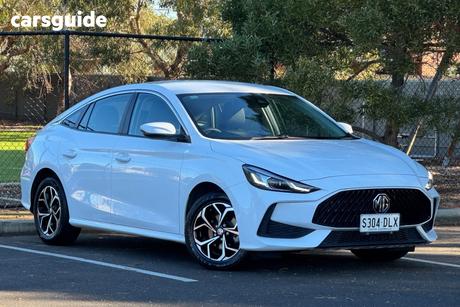 White 2023 MG MG5 Sedan Vibe
