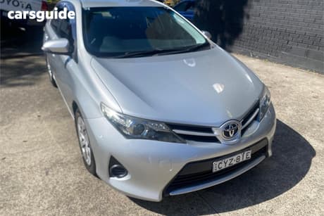 Silver 2014 Toyota Corolla Hatchback Ascent