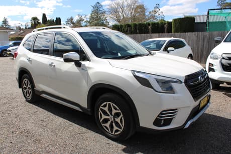 White 2023 Subaru Forester Wagon Hybrid L (Awd)