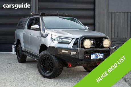 Silver 2021 Toyota Hilux Double Cab Pick Up Sr5 (4X4)