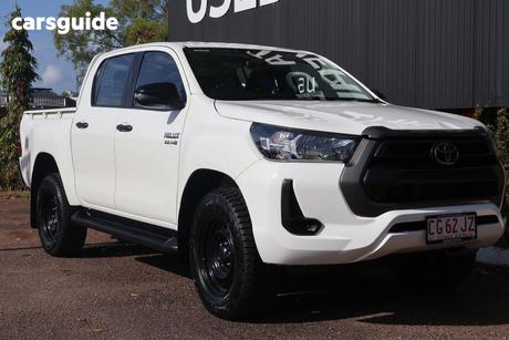White 2022 Toyota Hilux Double Cab Pick Up Sr Hi-Rider (4X2)