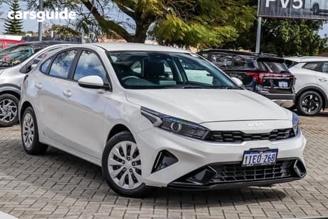 White 2024 Kia Cerato Hatchback S