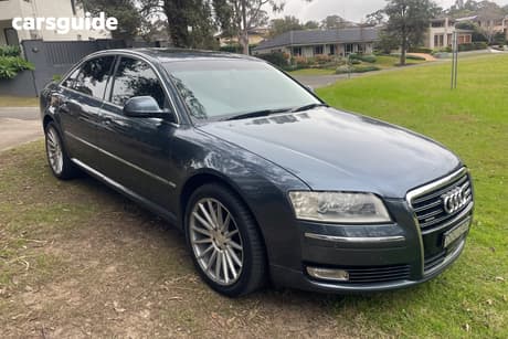 Green 2009 Audi A8 Sedan 4.2 Quattro