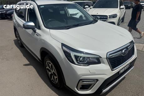 White 2020 Subaru Forester Wagon 2.0E-L Hybrid (Awd)