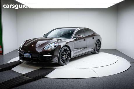 Red 2022 Porsche Panamera Sedan 4 Platinum Edition