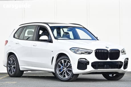 White 2021 BMW X5 Wagon Xdrive30D