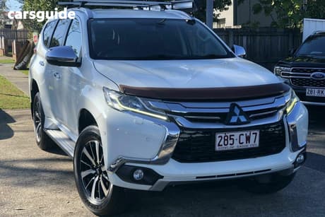 White 2017 Mitsubishi Pajero Sport Wagon Exceed (4X4) 7 Seat