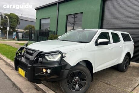White 2020 Isuzu D-MAX Crew Cab Utility Sx (4X4)