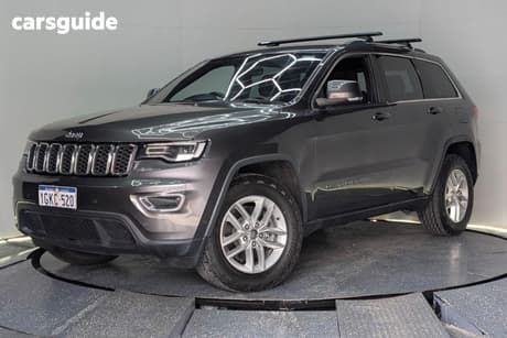 Grey 2017 Jeep Grand Cherokee Wagon Laredo (4X4)