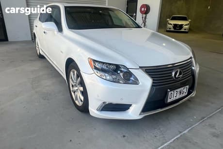 White 2007 Lexus LS Sedan HYBRID