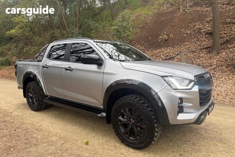 Silver 2023 Isuzu D-MAX Crew Cab Utility X-Terrain (4X4)
