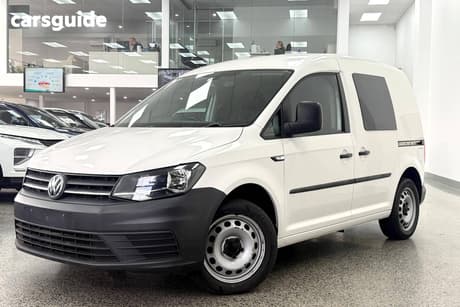 White 2016 Volkswagen Caddy Commercial TSI220 F
