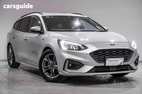 Silver 2019 Ford Focus Wagon St-Line