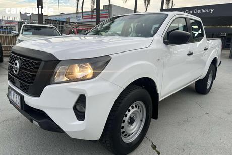 White 2021 Nissan Navara Dual Cab Pick-up Sl (4X2)