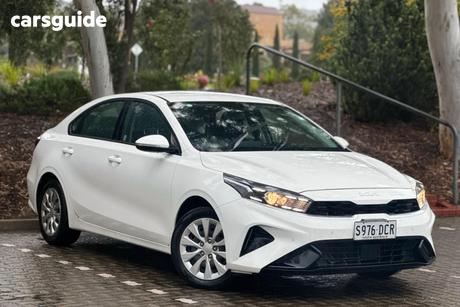 White 2024 Kia Cerato Sedan S