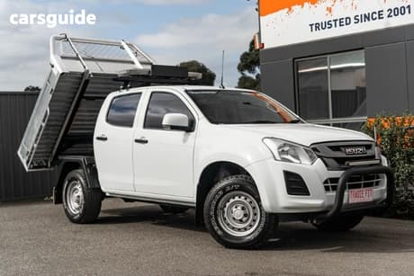 White 2020 Isuzu D-MAX Crew Cab Chassis Sx (4X4)
