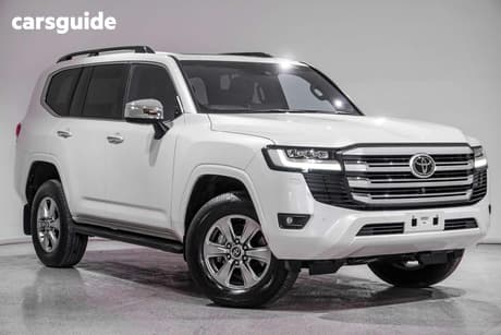 White 2024 Toyota Landcruiser Wagon Lc300 Sahara (4X4)