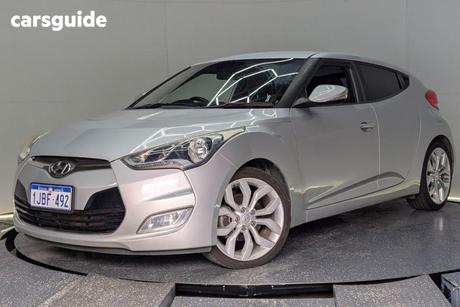 Silver 2014 Hyundai Veloster Coupe +