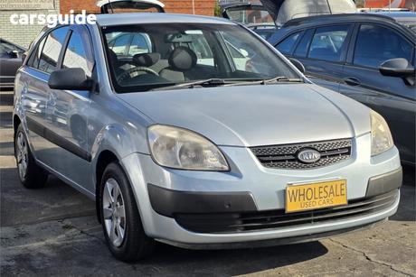 Silver 2008 Kia RIO Hatchback Lx