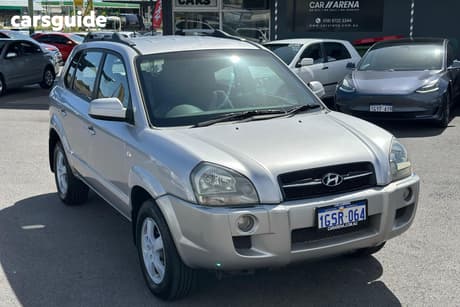 Silver 2005 Hyundai Tucson SUV CITY