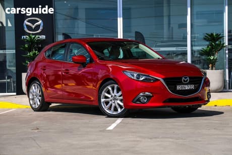 Red 2015 Mazda 3 Hatchback Sp25 Gt