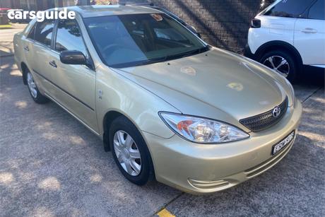 Beige 2002 Toyota Camry Sedan Altise