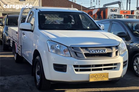 White 2015 Isuzu D-MAX Cab Chassis Sx (4X2)