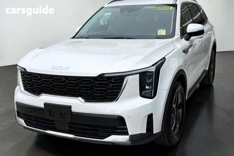 White 2025 Kia Sorento Wagon Sport+ Hev Fwd