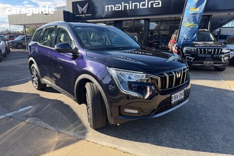 Black 2023 Mahindra XUV700 Wagon Ax7L