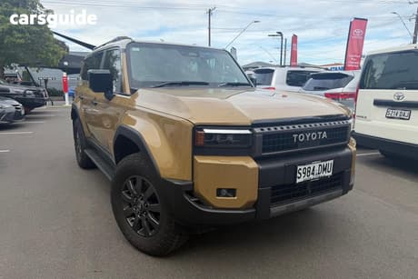 Gold 2025 Toyota Landcruiser Prado Wagon Altitude