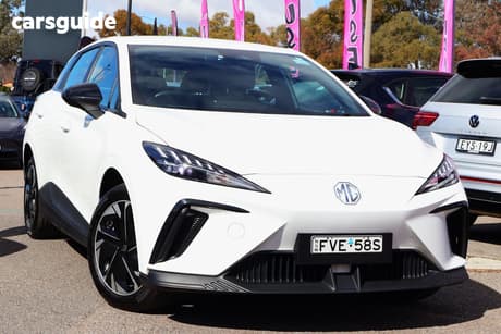 White 2023 MG MG4 Hatchback Excite 64