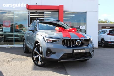 2022 Volvo XC40 Wagon Plus B4 Mhev