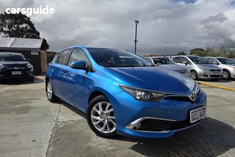 Blue 2015 Toyota Corolla Hatchback Ascent Sport