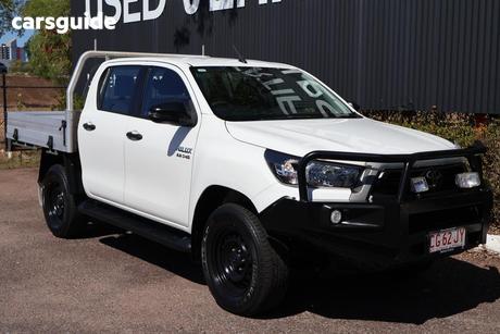 White 2020 Toyota Hilux Cab Chassis Sr (4X4)
