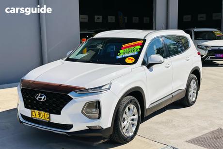 White 2019 Hyundai Santa FE Wagon Active Crdi (Awd)