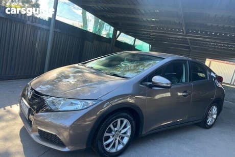 Grey 2013 Honda Civic Hatchback Vti-S