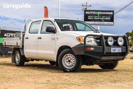 White 2006 Toyota Hilux Dual Cab Pick-up Sr