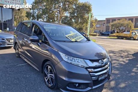 Silver 2014 Honda Odyssey Wagon Vti-L
