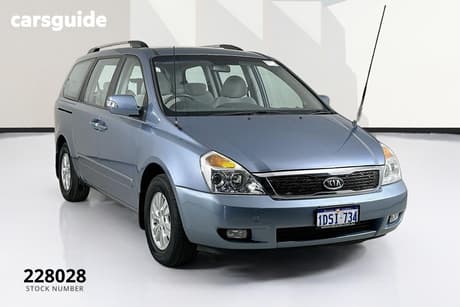 Blue 2011 Kia Grand Carnival Wagon Si