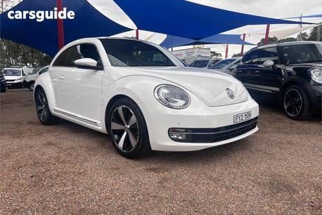 White 2013 Volkswagen Beetle Hatchback