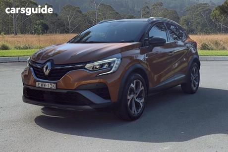 Orange 2022 Renault Captur Wagon R.S. Line