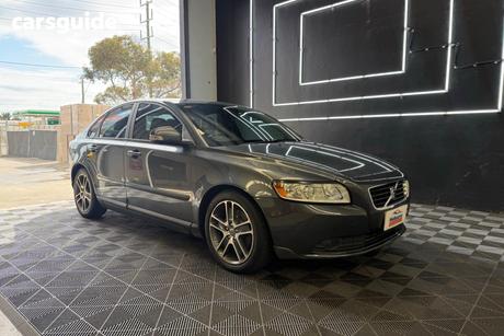 Grey 2009 Volvo S40 Sedan S MY10