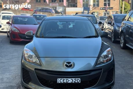 Grey 2011 Mazda 3 Hatchback Neo