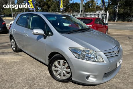 Silver 2010 Toyota Corolla Hatchback Levin Zr
