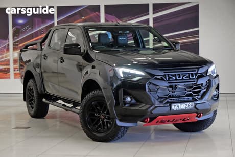 Black 2026 Isuzu D-MAX Crew Cab Utility Blade (4X4)