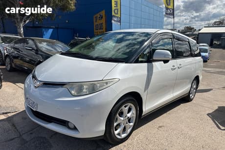 White 2006 Toyota Estima Wagon Aeras