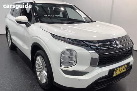 White 2021 Mitsubishi Outlander Wagon Es 5 Seat (2Wd)